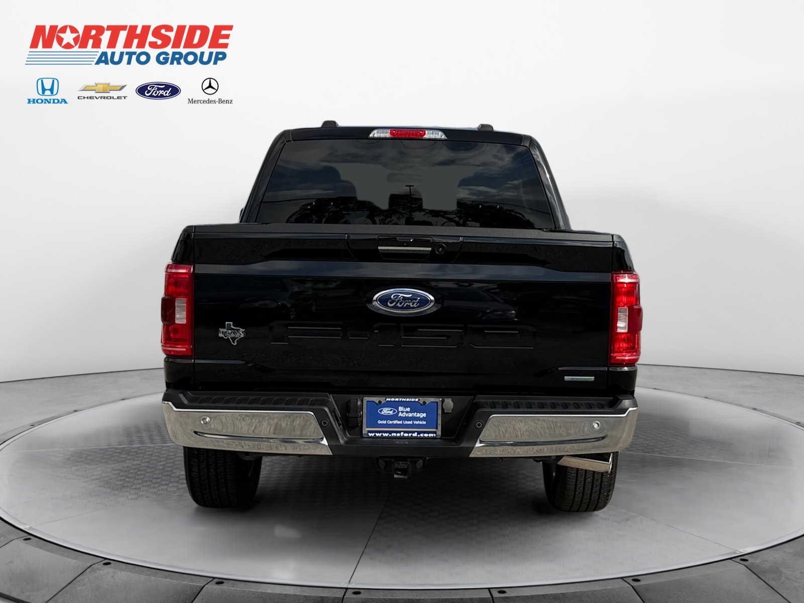 Used 2023 Agate Black Metallic Ford XLT image 6