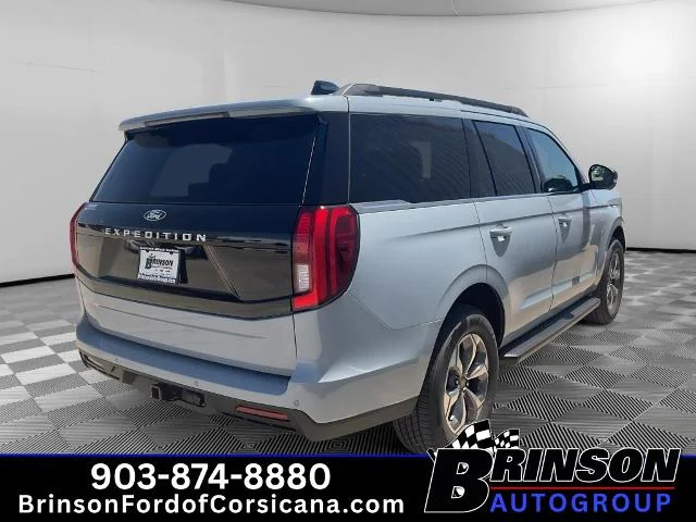 New 2027 Glacier Gray Metallic Tri-Coat Ford Active image 26