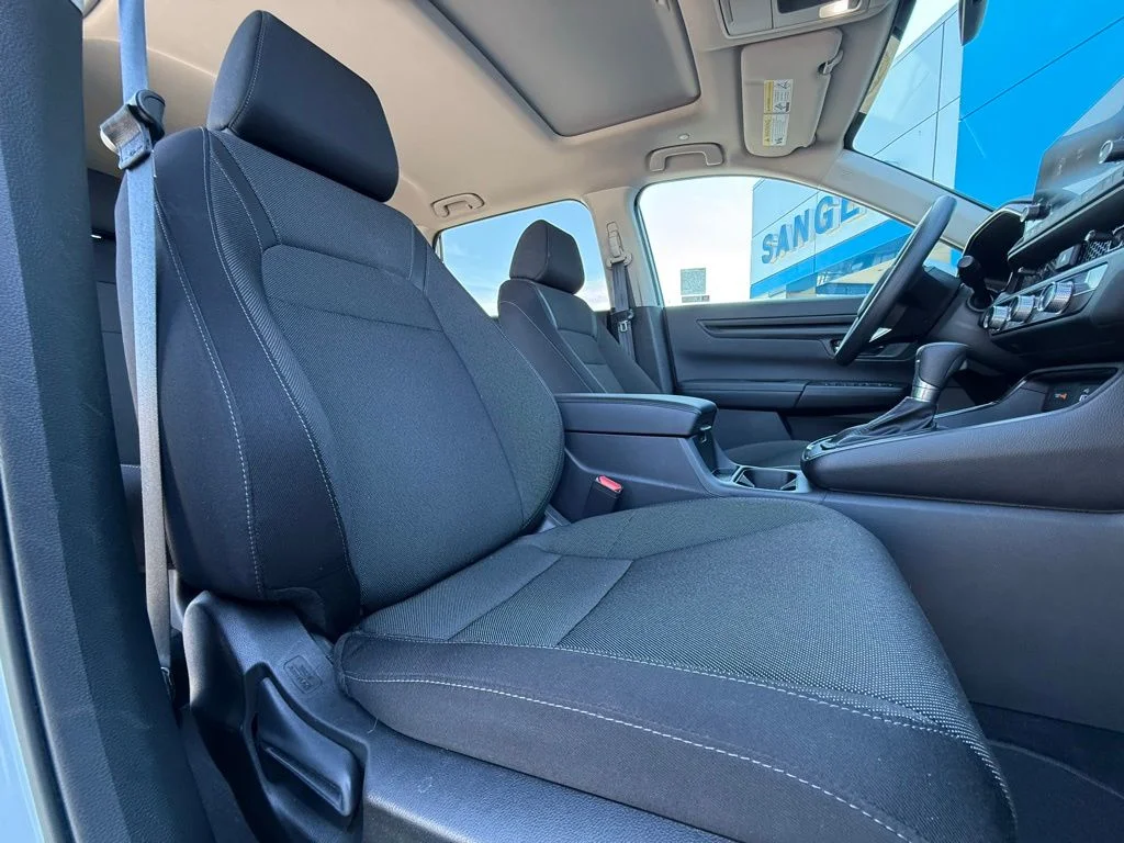 Used 2024 White Honda EX image 11