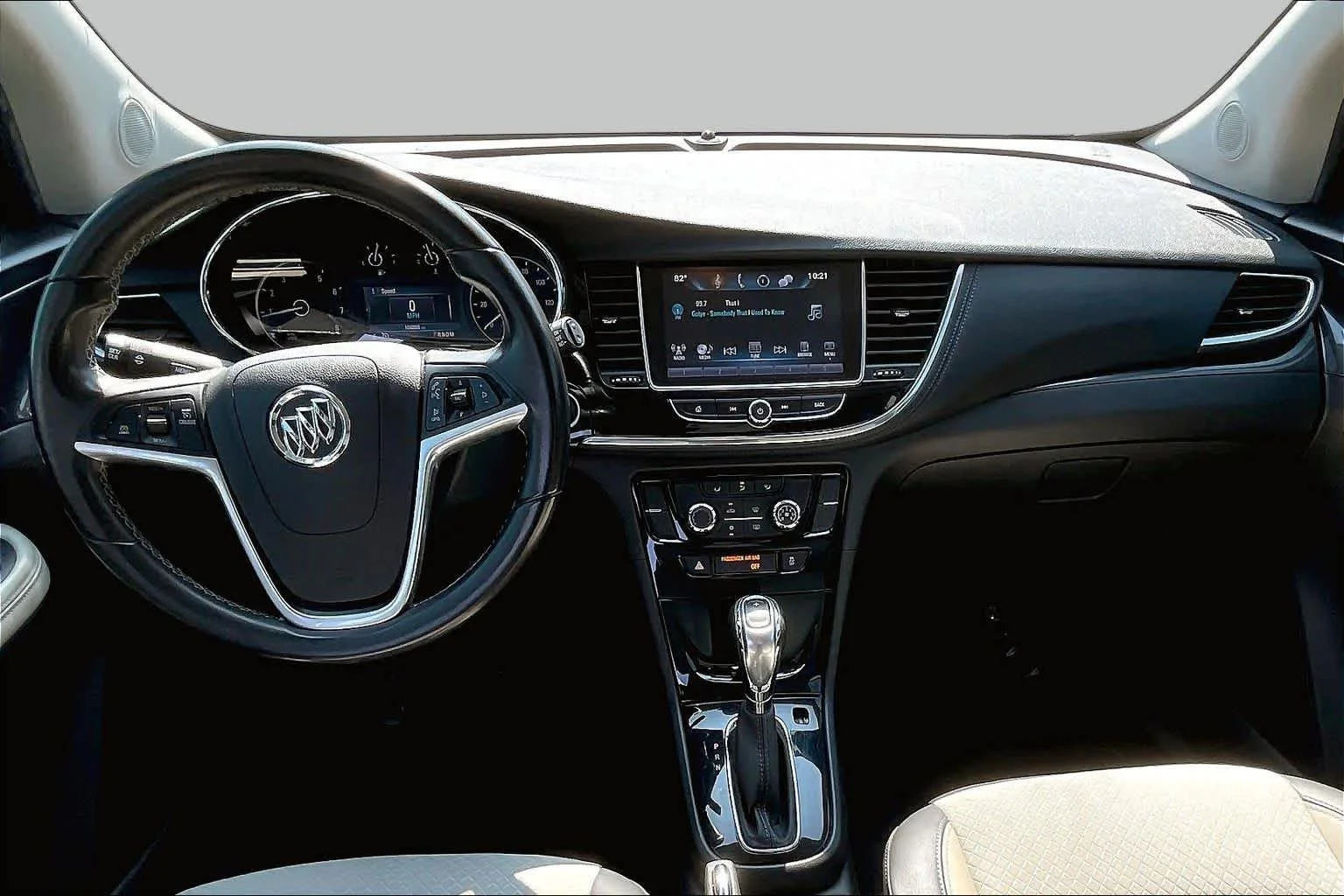 Used 2019 Ebony Twilight Metallic Buick Preferred image 15