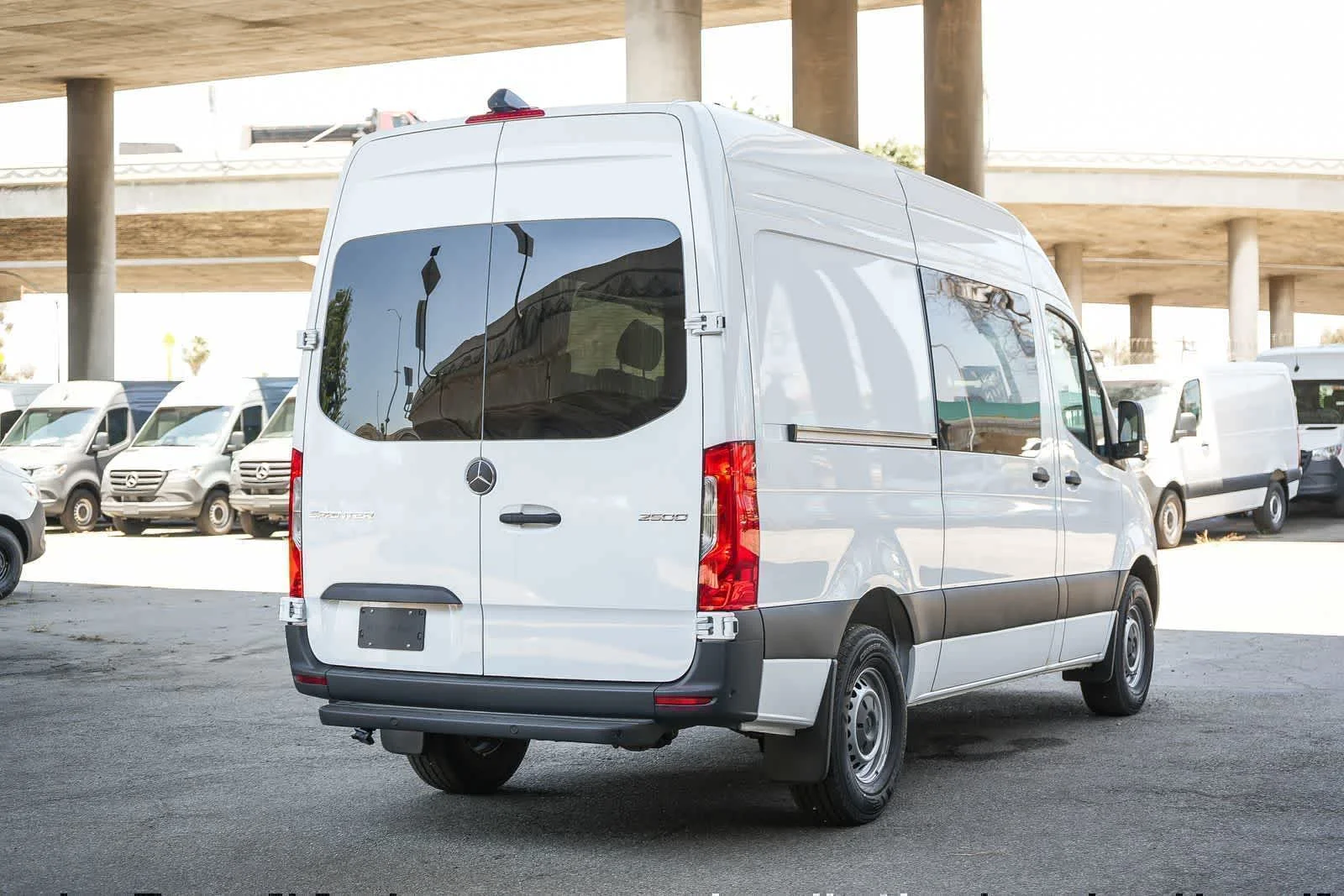 New 2026 Arctic+White Mercedes-Benz Crew 144WB High Roof RWD 2.0L I4 Diesel Turbo SO image 6