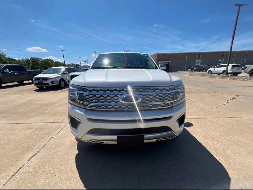 Used 2019 White Ford Platinum image 8