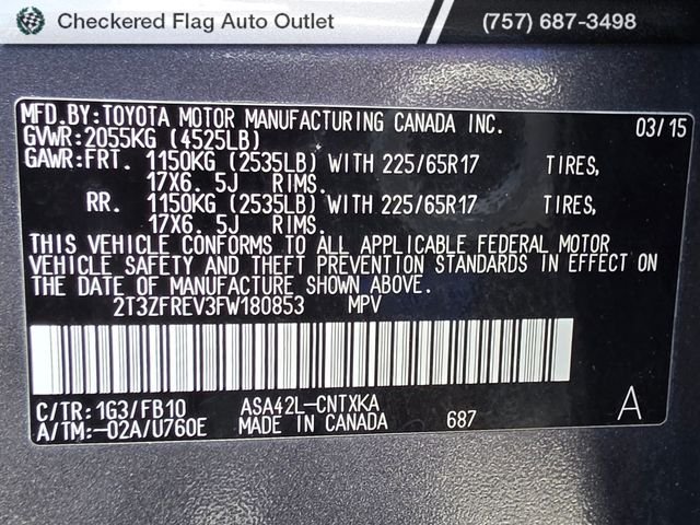 Used 2015 Magnetic Gray Metallic Toyota LE image 20