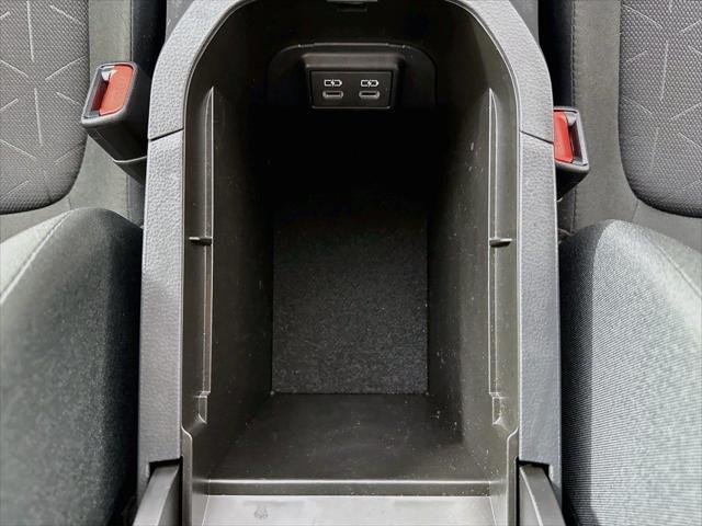 Certified Used 2025 MAGNETIC GRAY MET. Toyota  image 31
