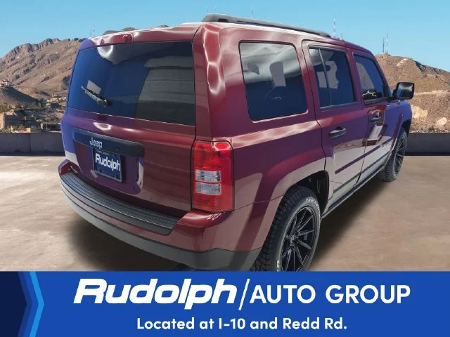 Used 2017 Red Jeep Sport image 5