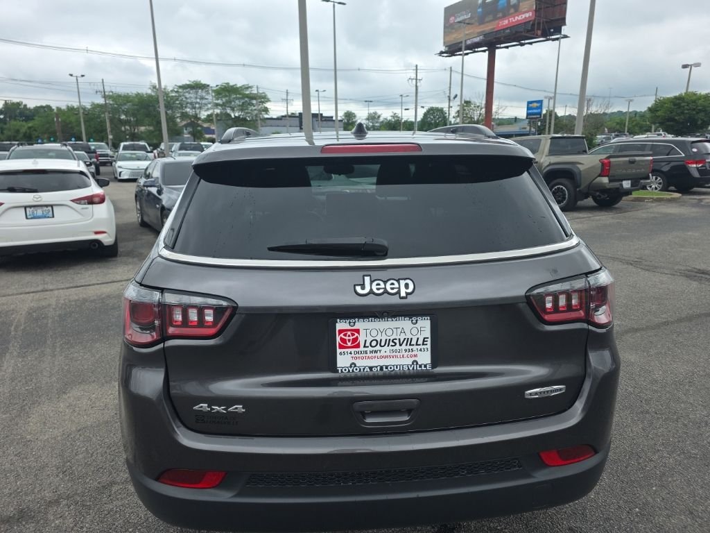 Used 2023 Gray Jeep Latitude image 7