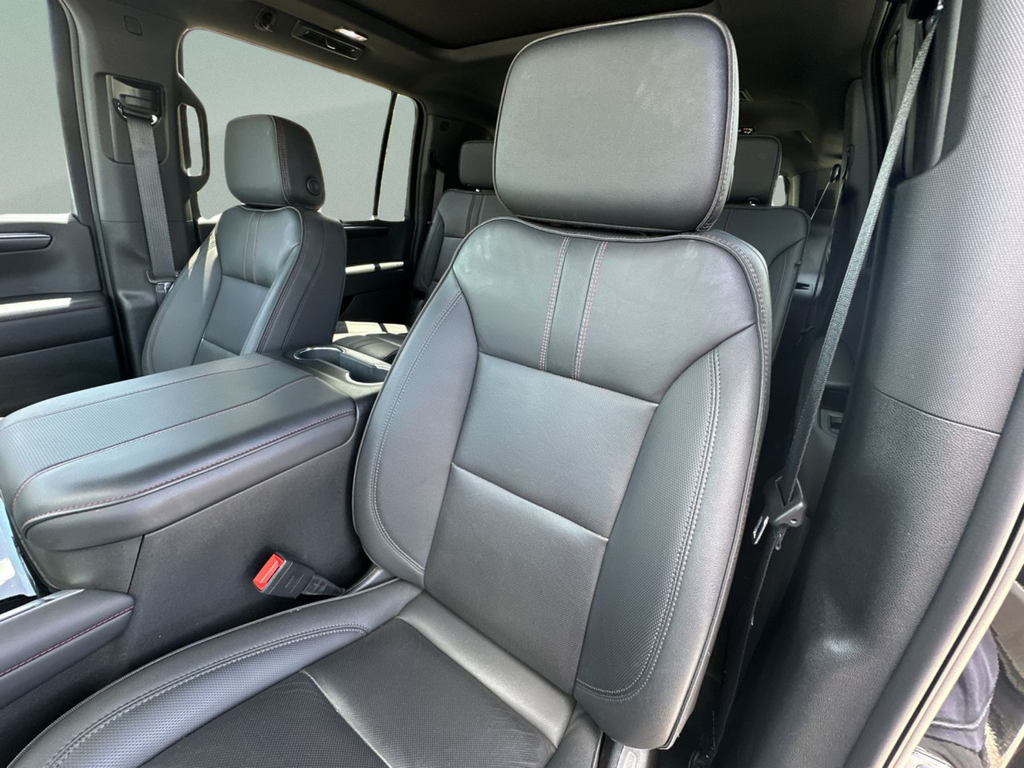 Used 2025 Black Chevrolet RST image 22