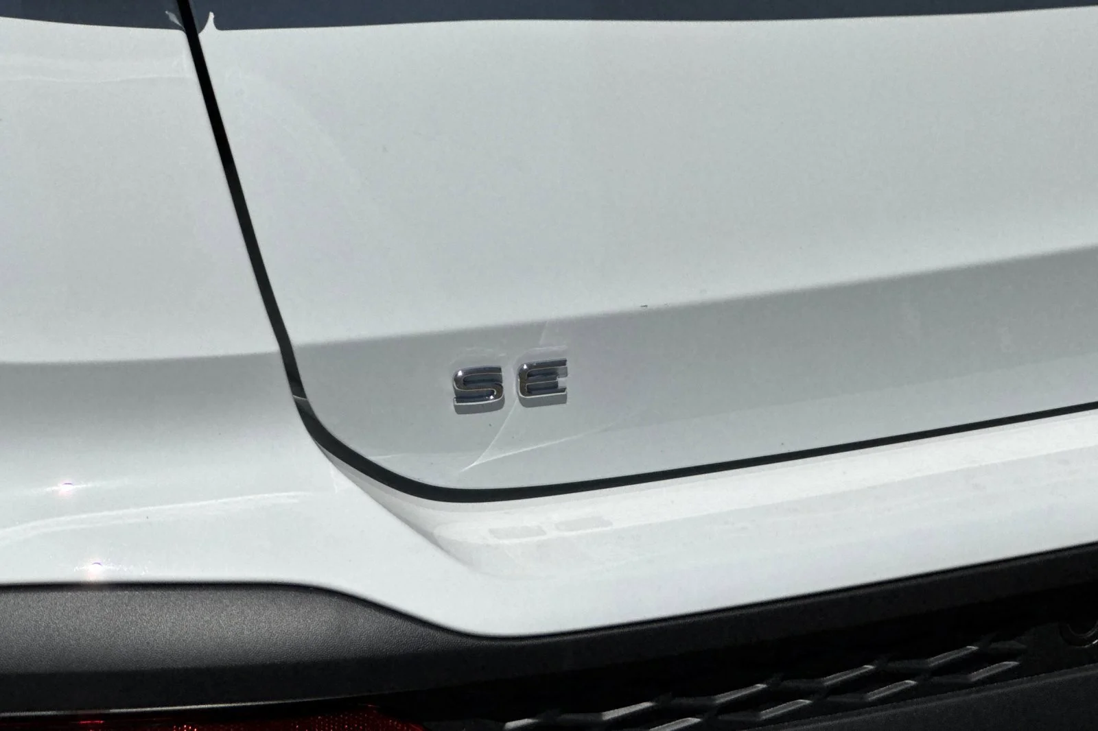 New 2026 Pure White Volkswagen SE image 26