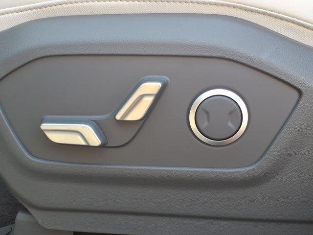 New 2026 White Hyundai SEL image 9