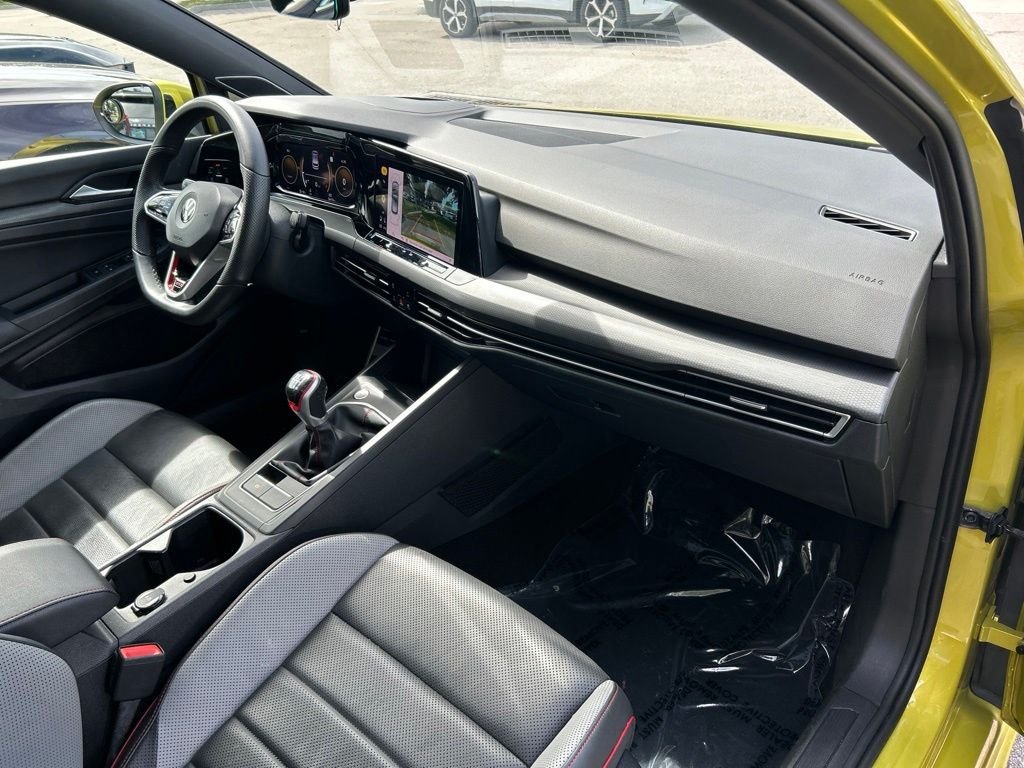 Used 2022  Volkswagen Autobahn image 45