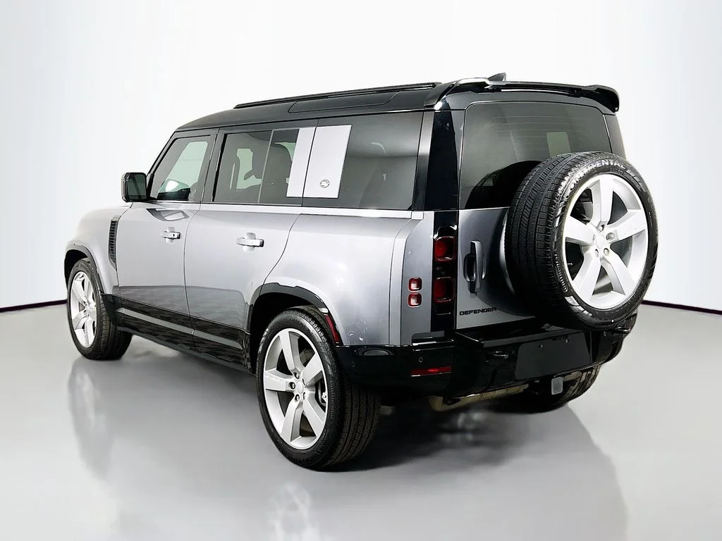 Used 2024 Eiger Gray Metallic Land Rover X-Dynamic SE image 7