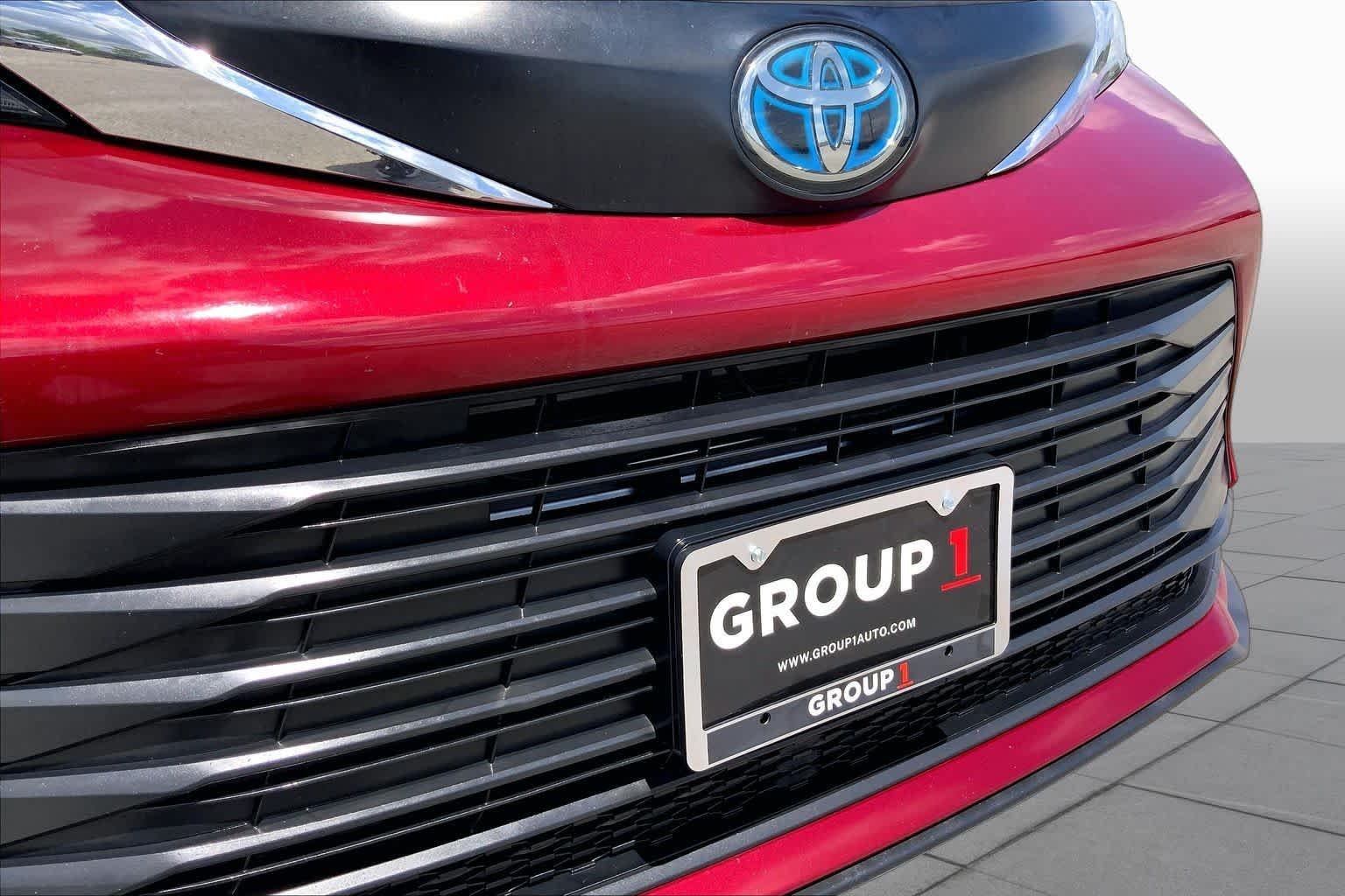 Used 2022 Ruby Flare Pearl Toyota LE image 29