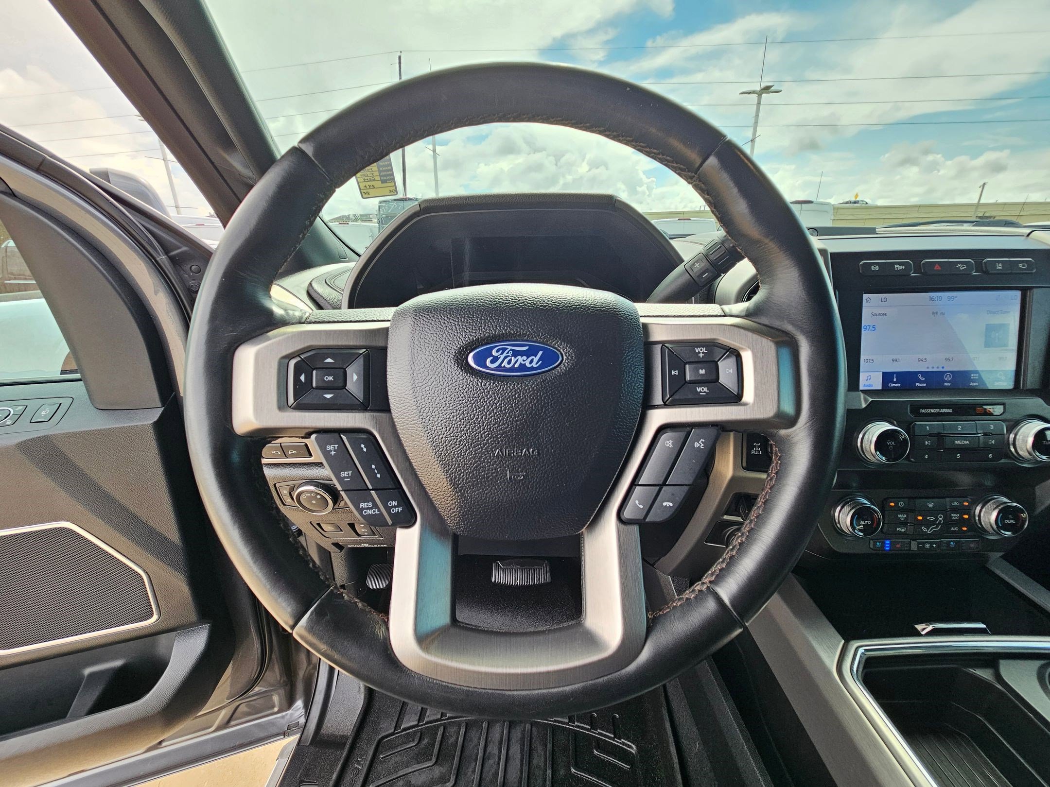 Used 2021 Carbonized Gray Metallic Ford Platinum image 15