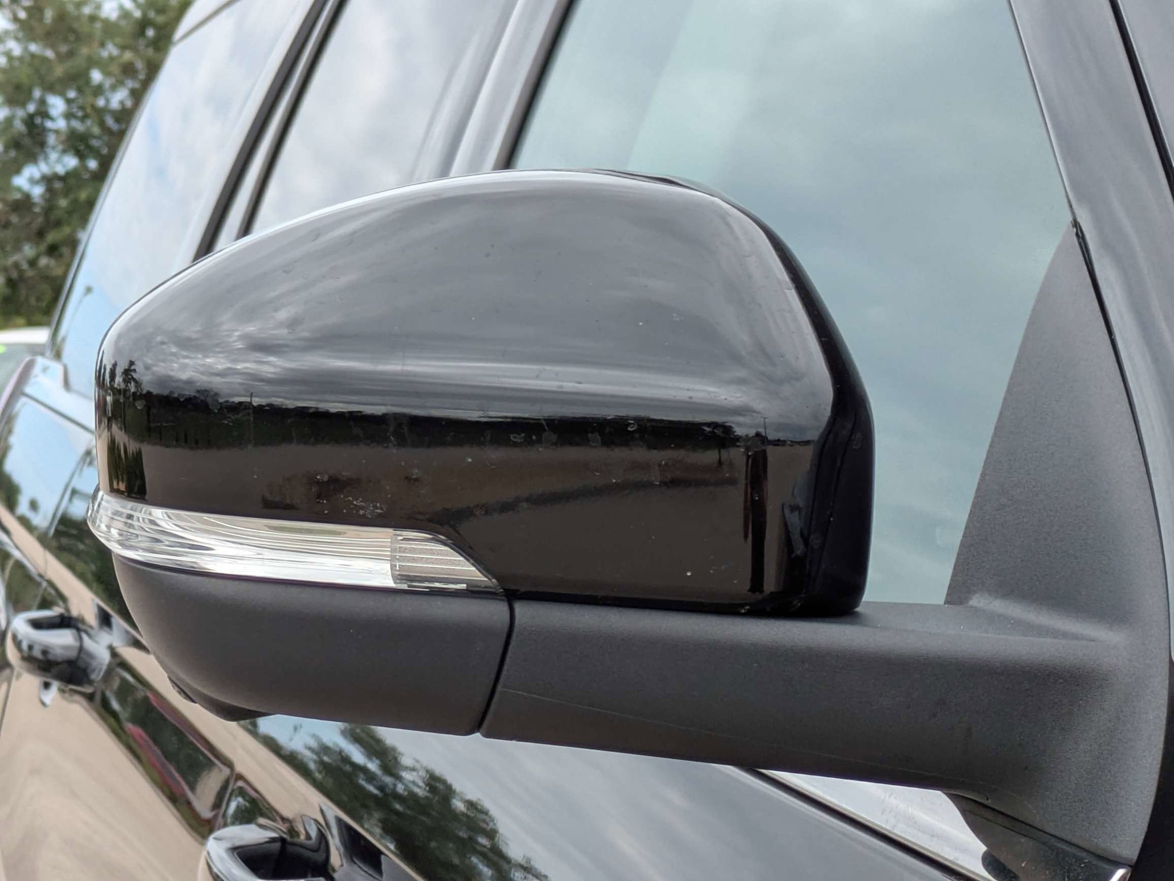 Used 2025 Agate Black Metallic Ford Platinum image 12