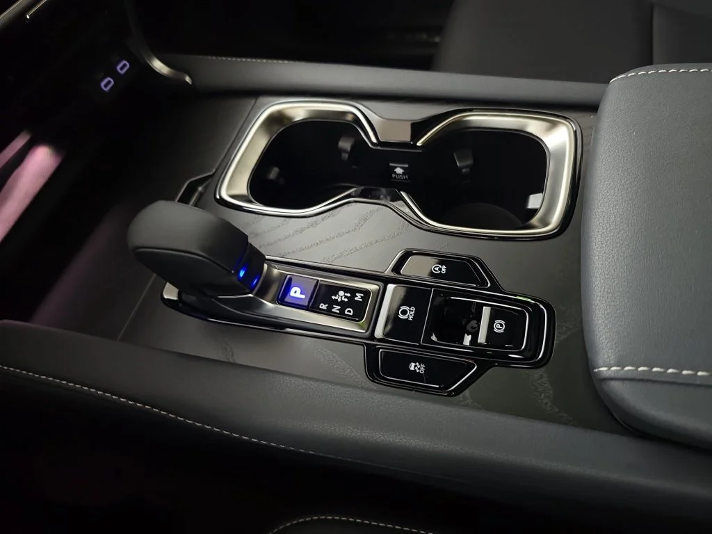 New 2026 Eminent White Pearl Lexus PREMIUM PLUS image 23