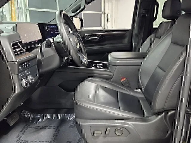 Used 2025 Black Chevrolet Z71 image 5
