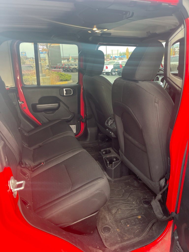 Used 2020 Red Jeep Sport image 21