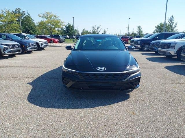 New 2026 Abyss Black Hyundai SEL Sport image 3