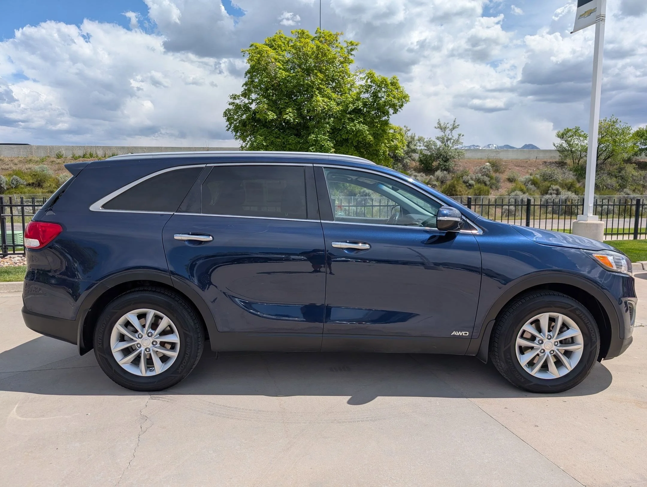 Used 2016 Blaze Blue Kia LX image 6