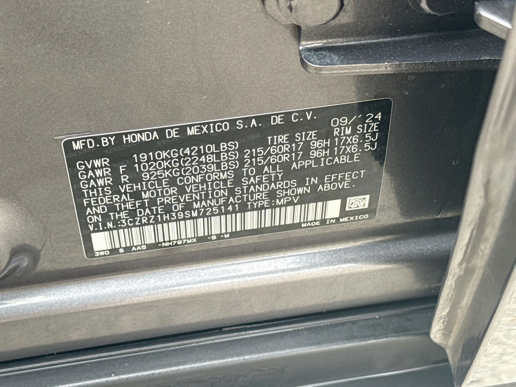 Used 2025 Urban Gray Pearl Honda LX image 34