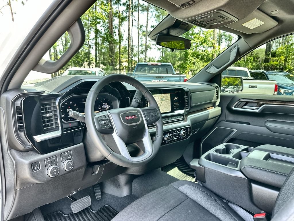 2026 GMC Sierra 1500 SLE - Photo 10