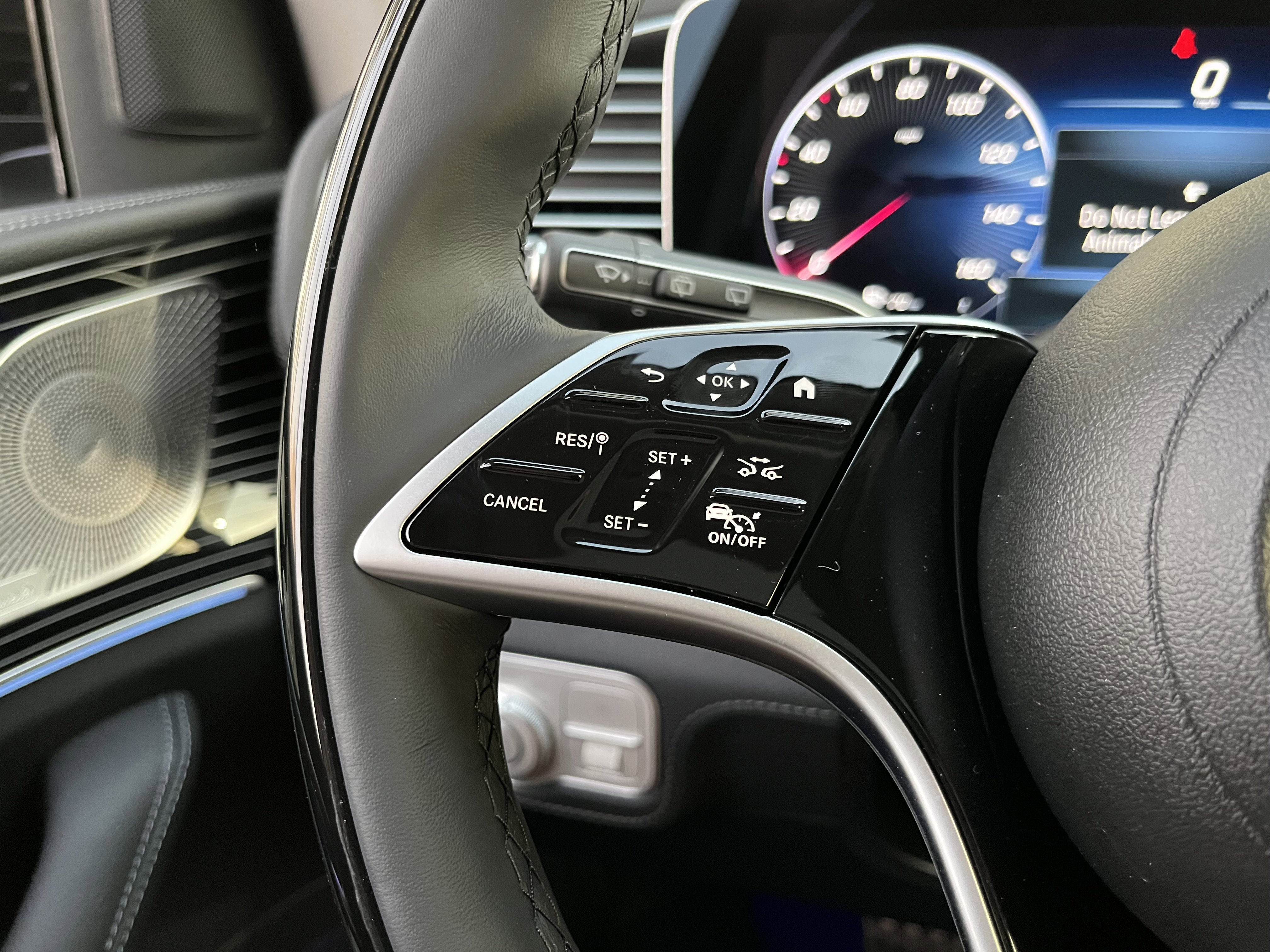New 2026 CIRRUS SILVER Mercedes-Benz GLS 450 image 28