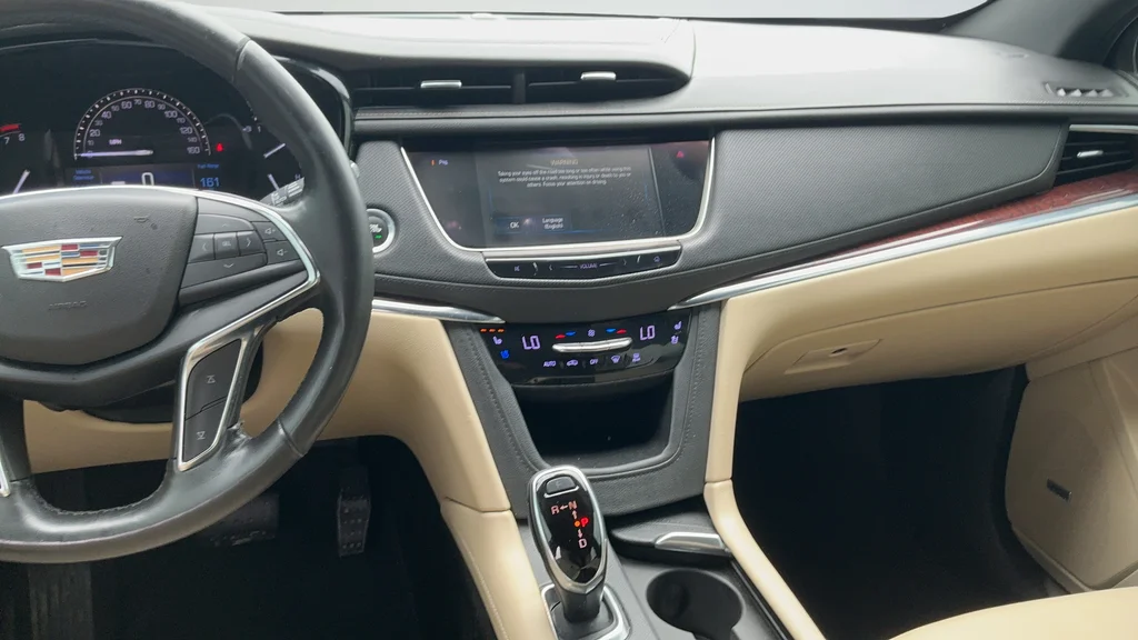 Used 2018 Silver Cadillac Premium Luxury image 8