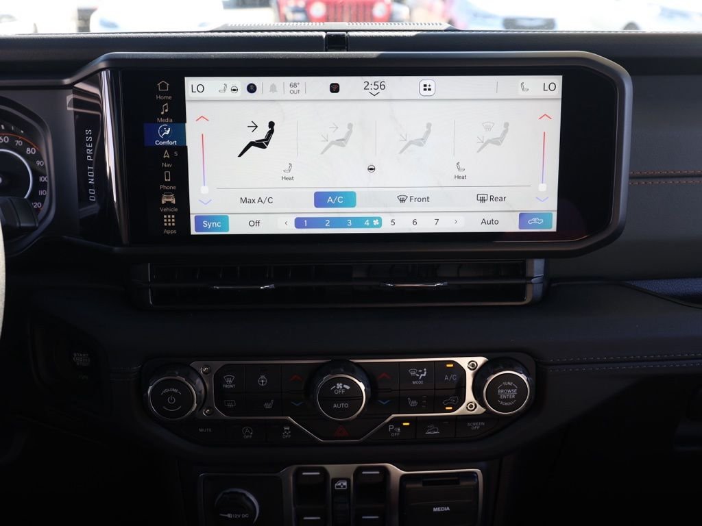 New 2026 Granite Crystal Metallic Clear-Coat Exterior Paint Jeep Mojave image 27