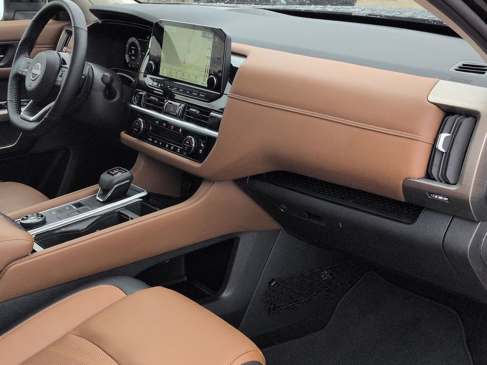 Certified Used 2024 Super Black Nissan Platinum image 36
