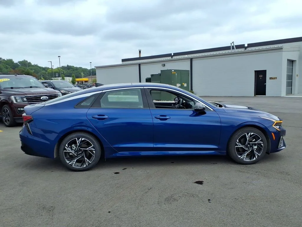 Used 2025 Blue Kia GT-Line image 2