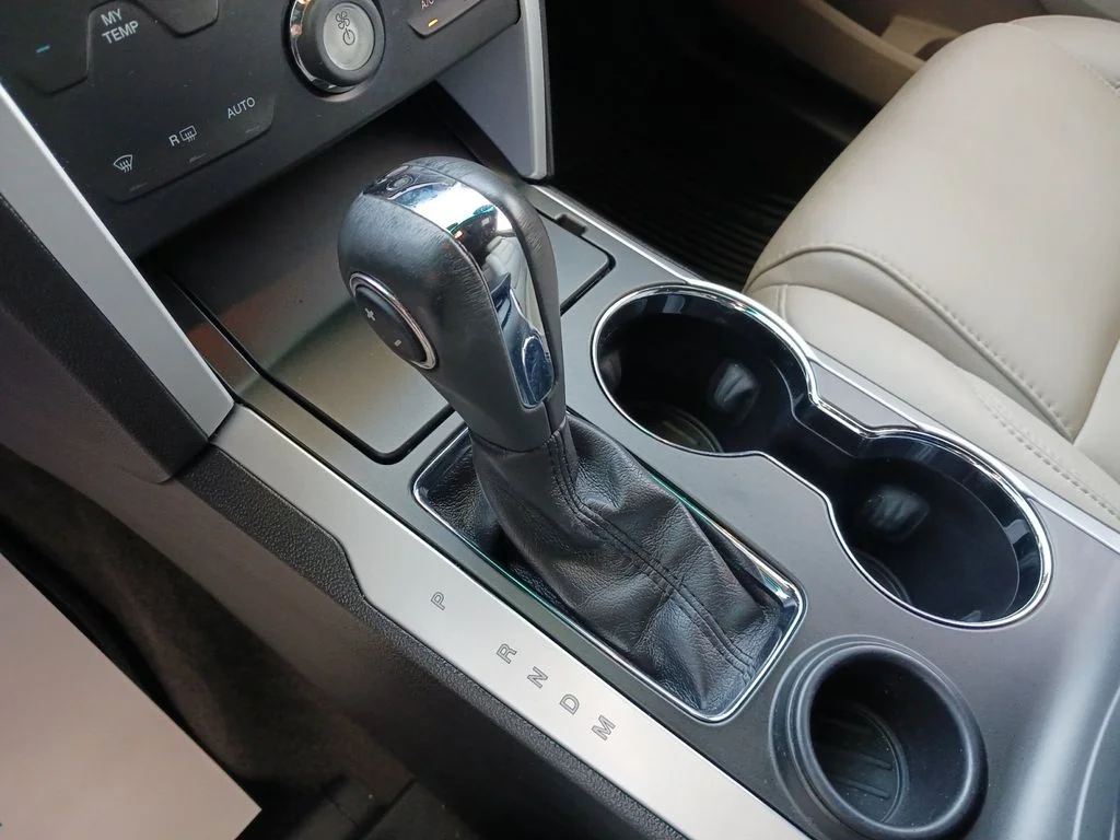 Used 2015 White Ford XLT image 35