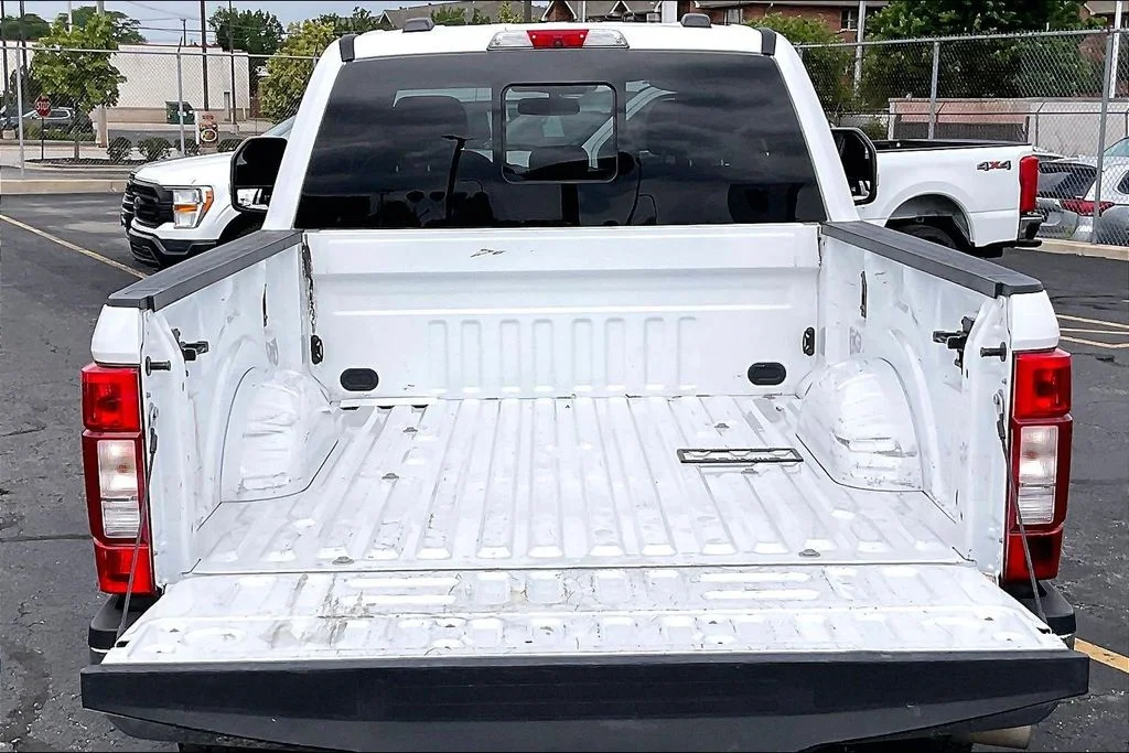 Used 2021 White Ford Lariat image 27