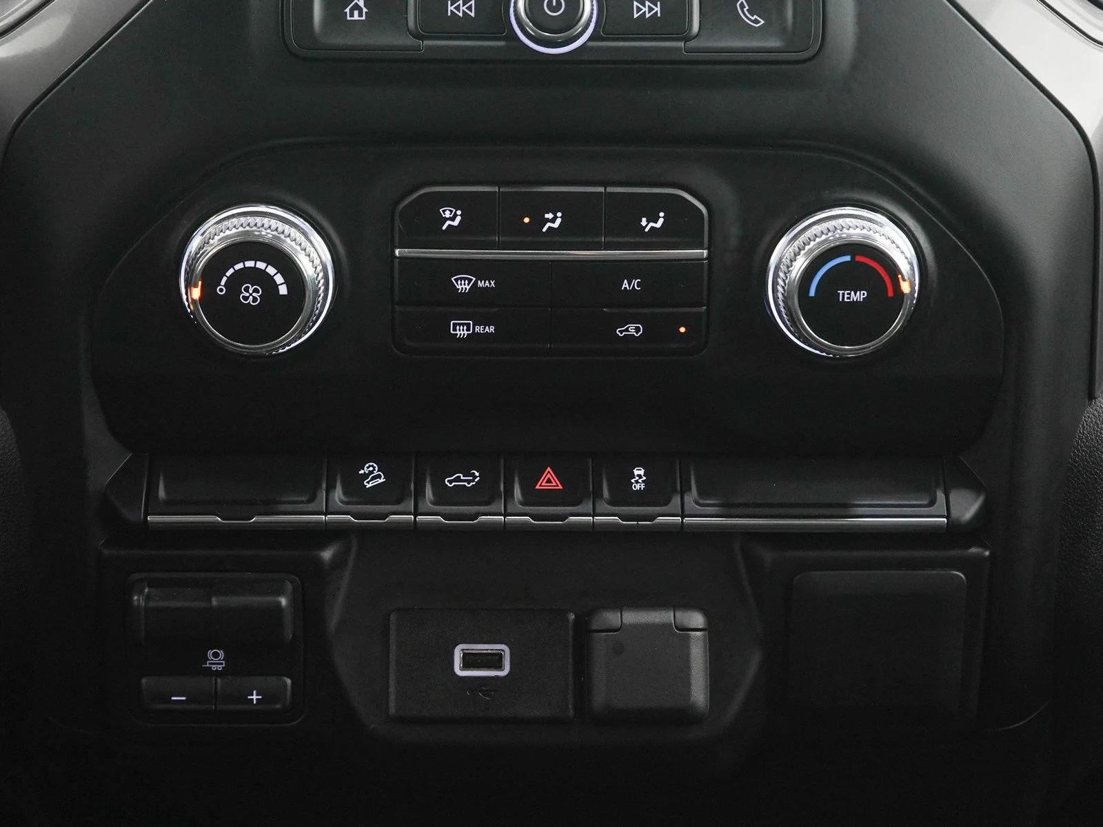 Used 2019  GMC  image 18