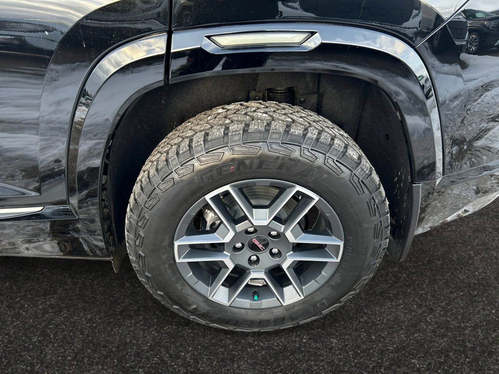 New 2026 Ebony Twilight Metallic GMC AWD AT4 image 9