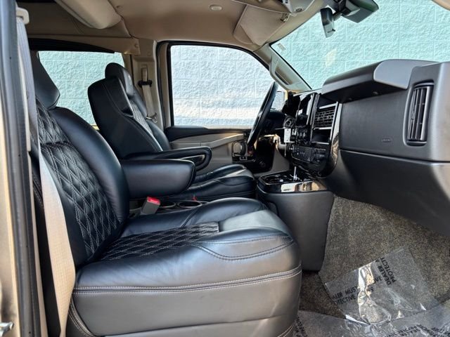 Used 2025 Special Exterior Color GMC Explorer Limited SE image 21