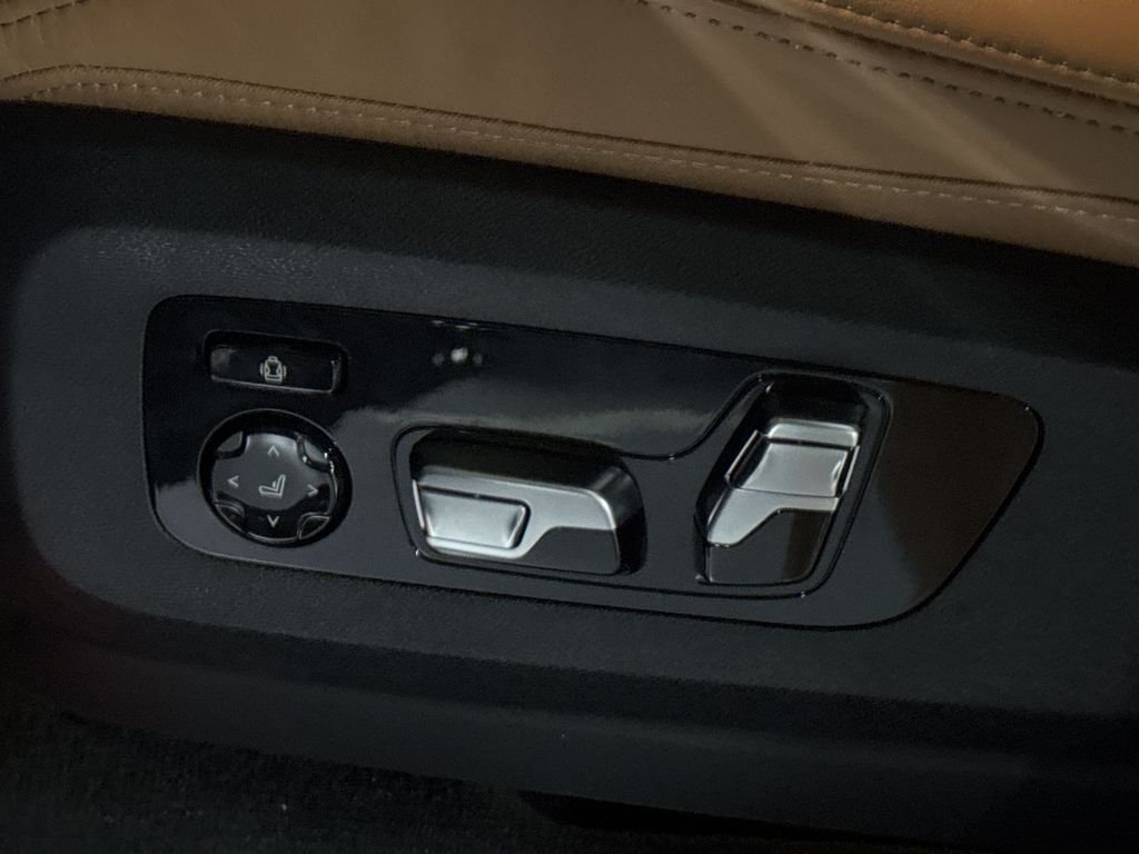 New 2026 Black Sapphire Metallic BMW xDrive50e image 12