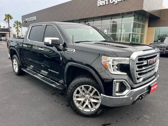 2022 GMC Sierra 4WD Crew Cab Short Box SLT's photo