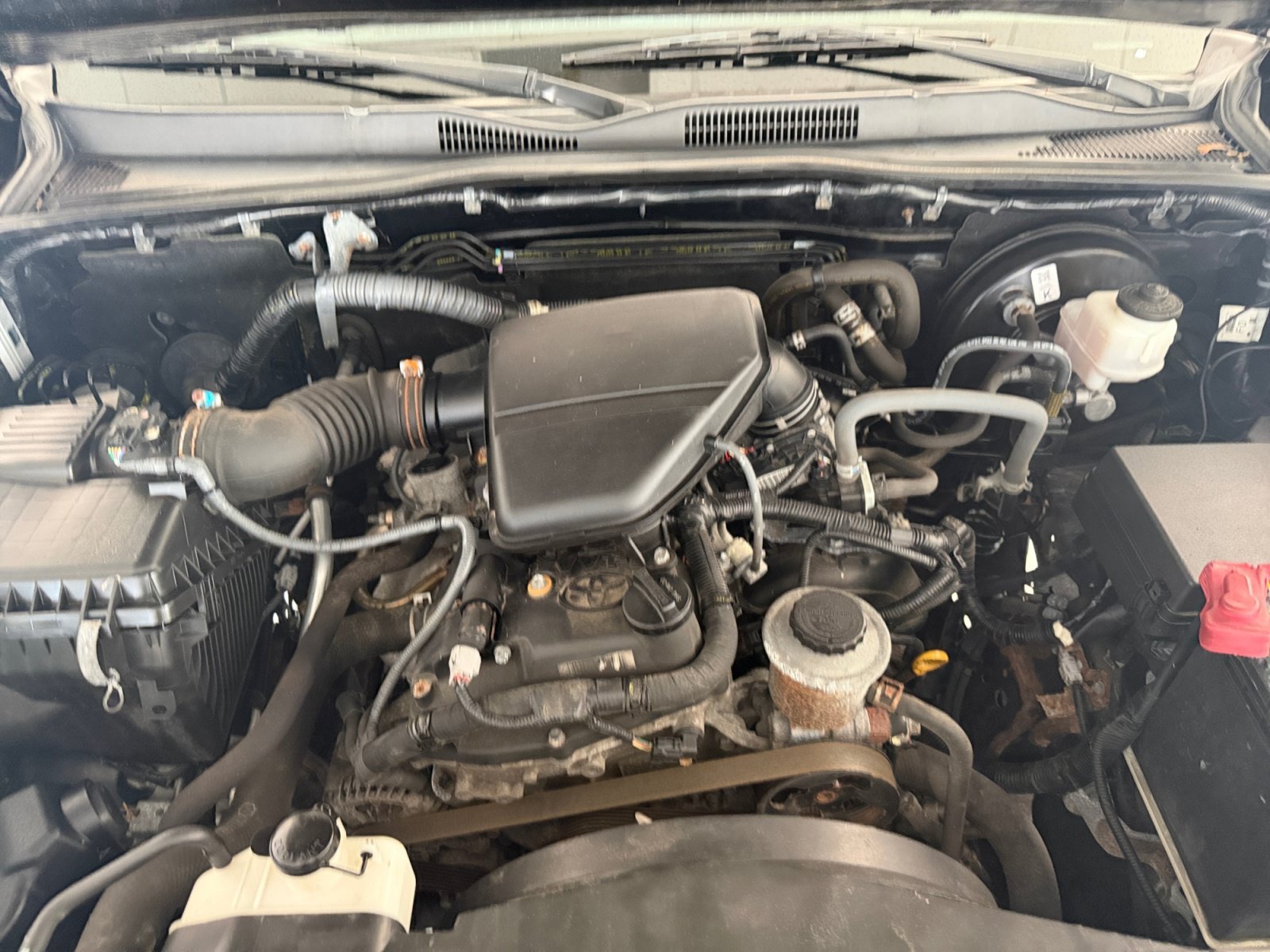 Used 2018 Midnight Black Metallic Toyota SR image 7