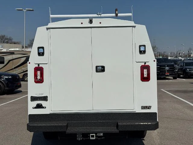 New 2026 Oxford White Ford E-350 SRW image 4