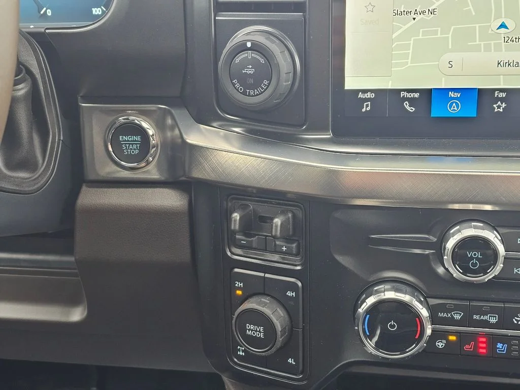 New 2026 Star White Metallic Tri-Coat Ford F-250® King Ranch® image 35