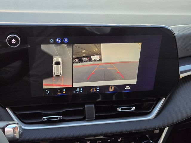 2027 Chevrolet Equinox LT - Photo 12