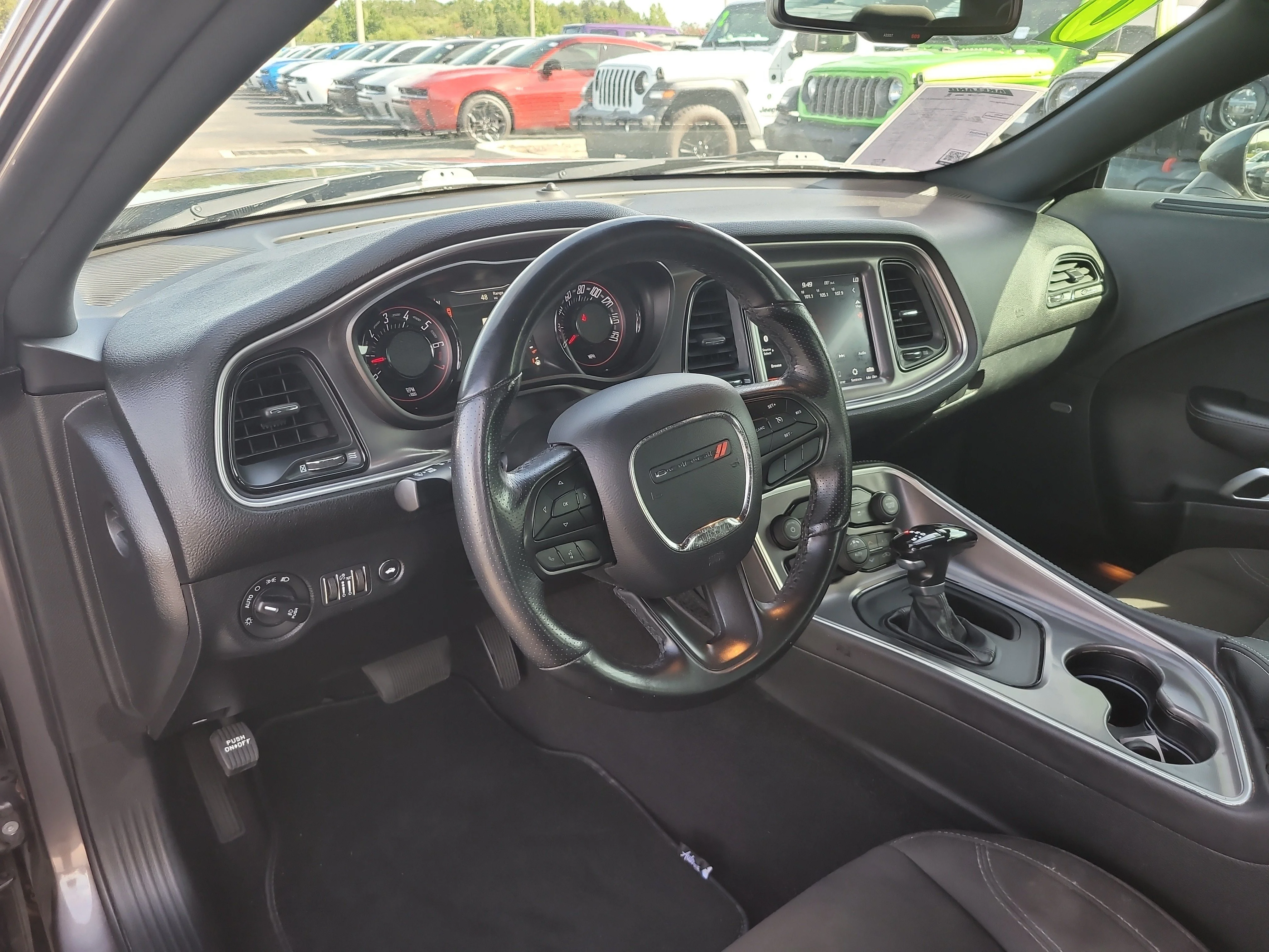 Used 2020 Granite Pearlcoat Dodge SXT image 16