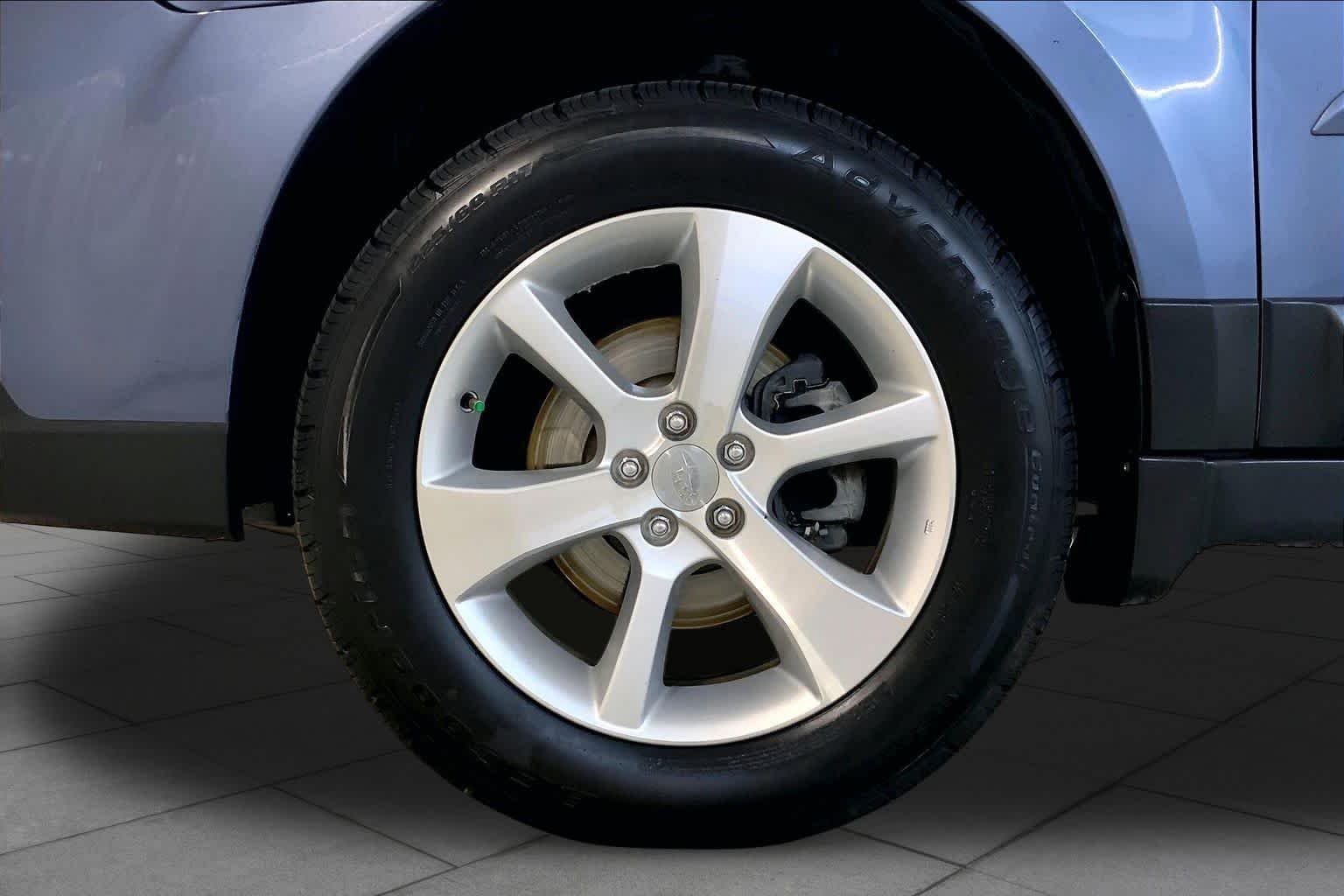Used 2014 Twilight Blue Metallic Subaru 2.5i Limited image 10