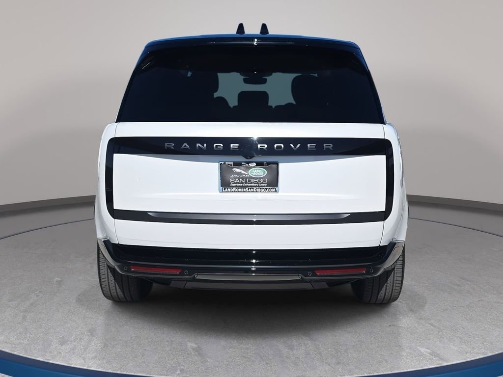 New 2026 Icy White Land Rover SE image 6