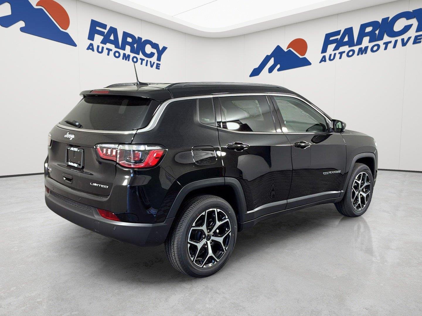 New 2026 Diamond Black Crystal Pearlcoat Jeep Limited image 5