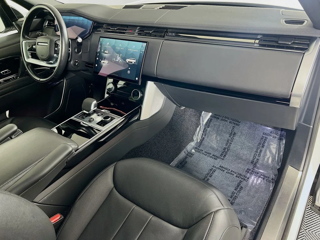 2023 Land Rover Range Rover SE - Photo 31
