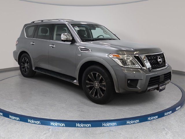 Used 2019 Gray Nissan Platinum image 4