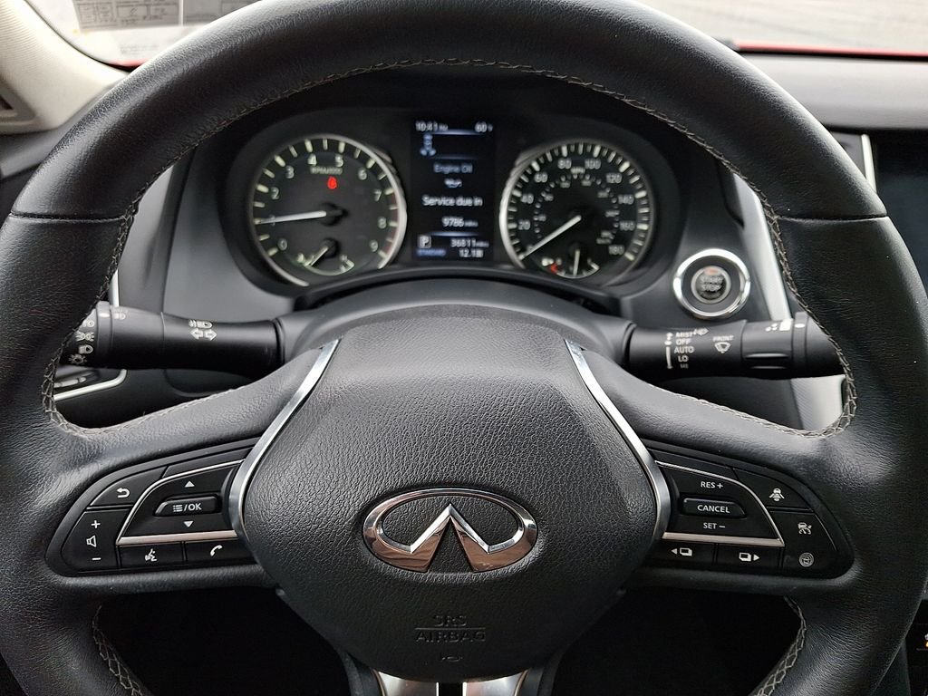Used 2023 Red INFINITI LUXE image 19