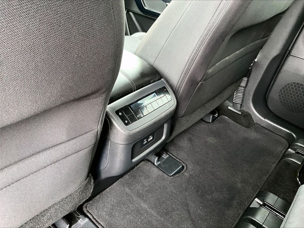 Used 2024 Silver Nissan SV image 28
