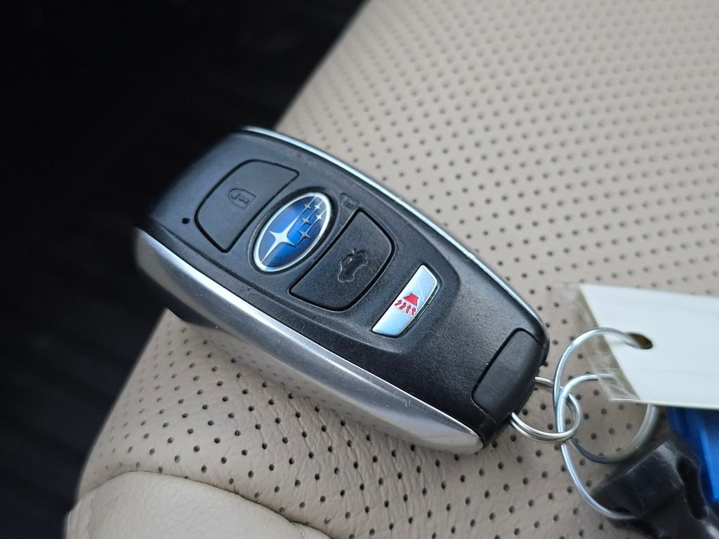 Used 2015 Gray Subaru 2.5i image 36